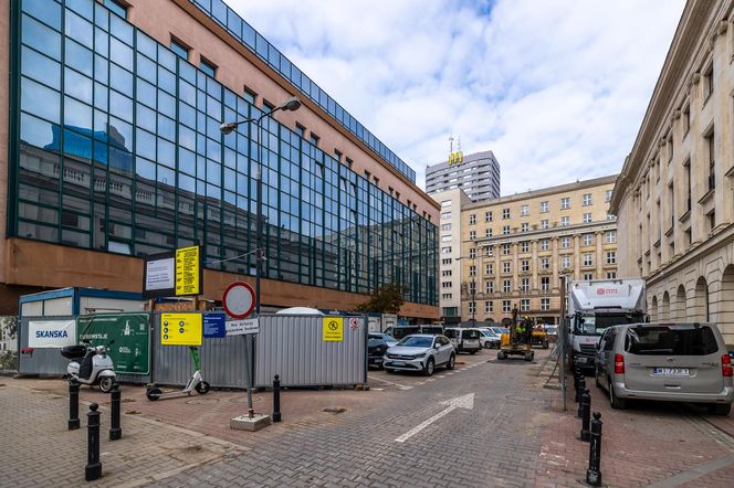 Kamienica na ul. Moniuszki 8 w Warszawie