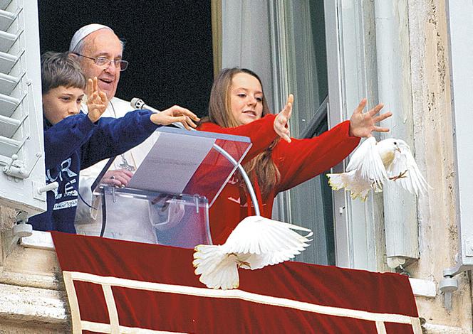 Jastrząb chroni Watykan