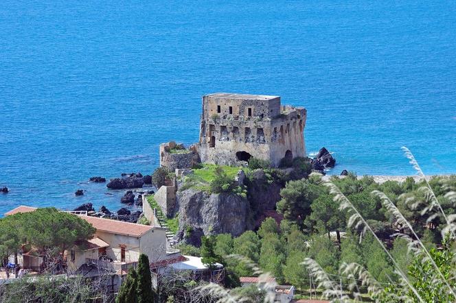 Reggio di Calabria na zdjęciach. Polecisz tam z portu Katowice Airport