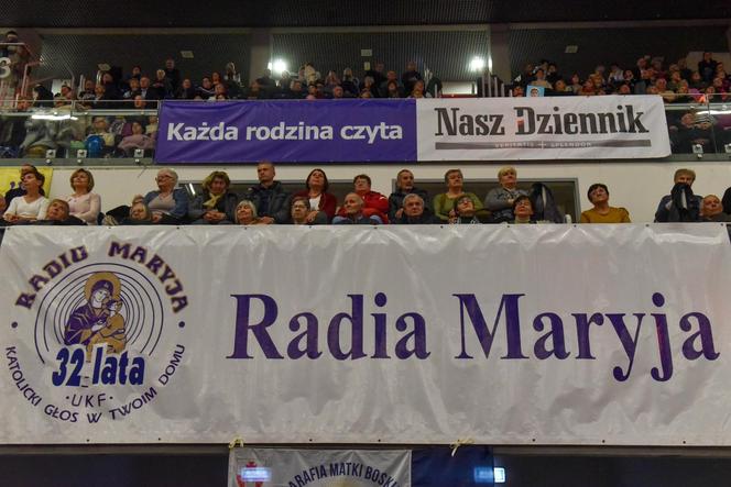 32. rocznica powstania Radia Maryja w Hali Widowiskowo-Sportowej w Toruniu