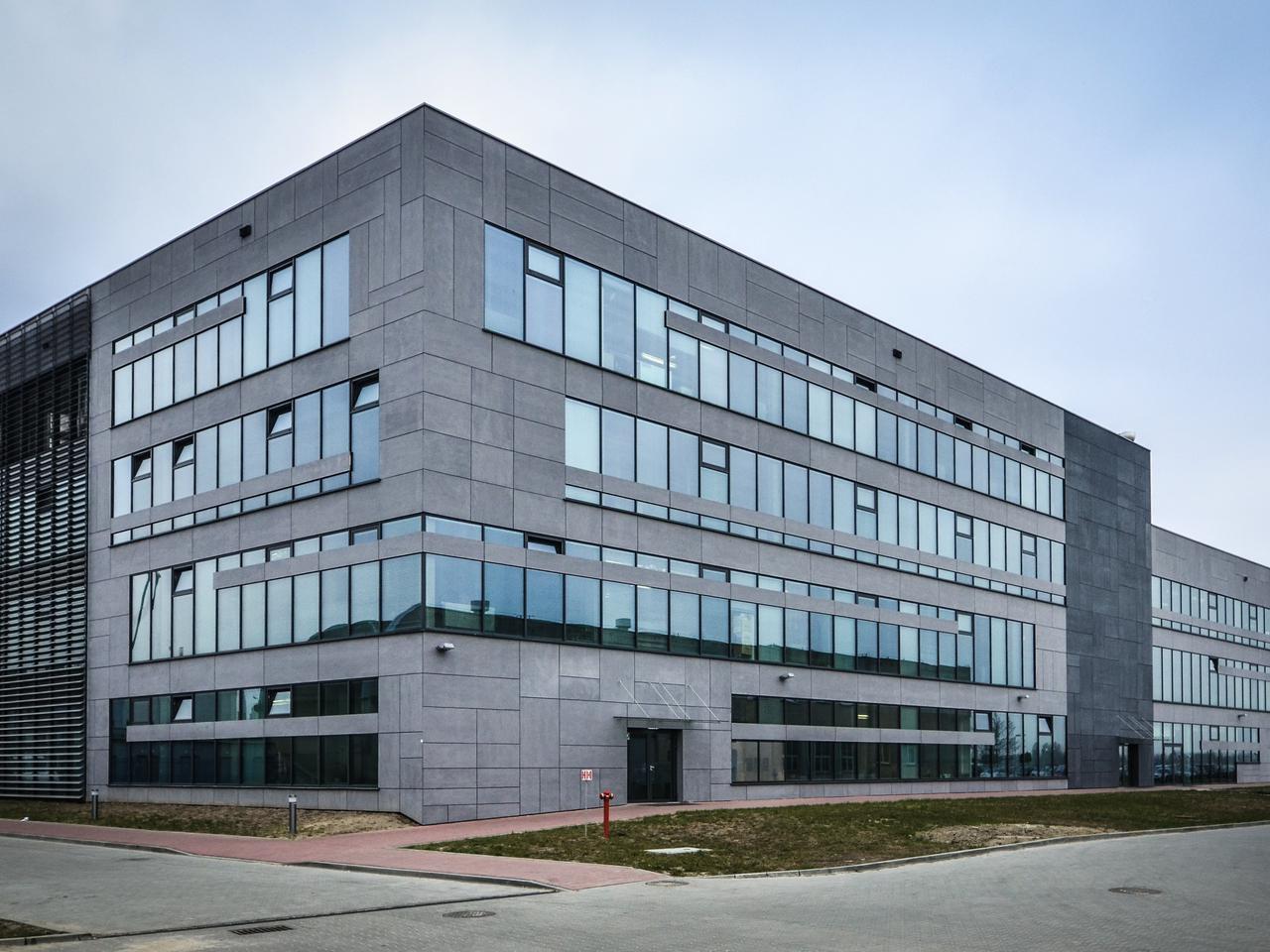 Skanska wybudowała kolejną inwestycję w Warszawie –  Centrum Innowacyjnych Technologii Lotniczych i Kosmicznych  