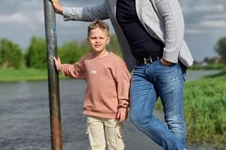 To z nią jest Dominik Abus z Googlebox. Przed telewizorem. Jego partnerka to prawdziwa piękność