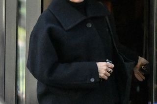 Katarzyna Warnke na giga obcasach łamie przepisy