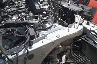 Policjanci zlikwidowali dziuplę w której rozbierano luksusowe samochody