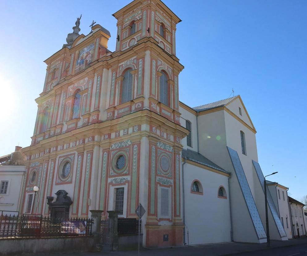 Krasnystaw -  kościoł pw. św. Franciszka Ksawerego po renowacji 