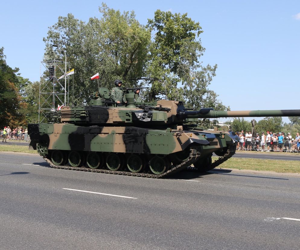 105. rocznica Bitwy Warszawskiej w huku silników. Defilada w Warszawie