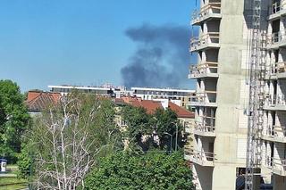 Czarny dym nad Śląskiem widoczny z Siemianowic i Katowic. Co się pali?