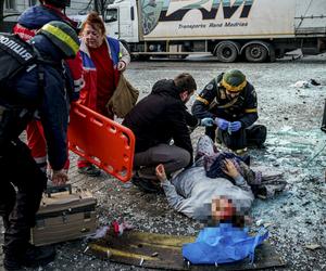 Ukraina. Ostrzał Chersonia 24 grudnia