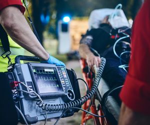 Leżał nieprzytomny przy drzwiach. Tragiczny finał