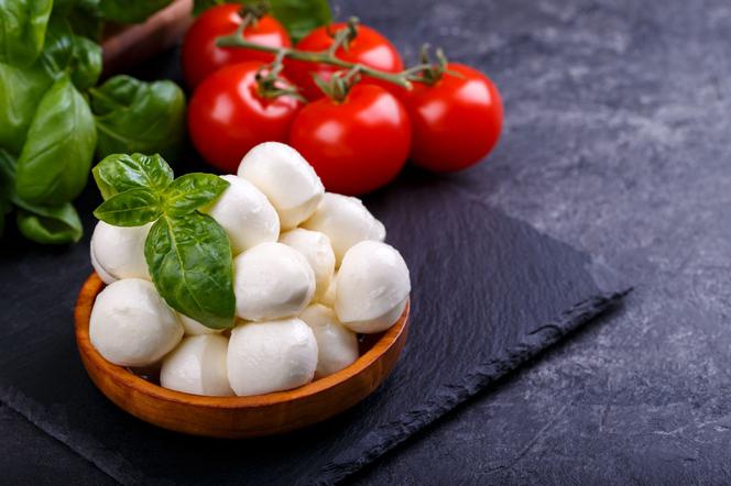 Mozzarella  - co warto wiedzieć o tym włoskim serze, który podbił świat?