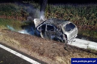 Warmińsko-mazurskie: wypadek na DK 53! Samochód zapalił się jak pochodnia!