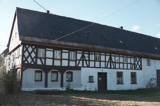 Dostrzec, zrozumieć, ocalić – Domy przysłupowe. Projekt inwentaryzacji domów przysłupowych zainicjowany przez Małgorzatę Maszkiewicz (Dolina Domów Przysłupowych) - powstała bogata dokumentacja oraz zdjęcia