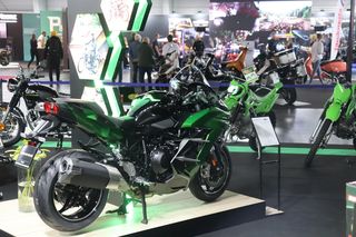 Poznań Motor Show 2025 na Międzynarodowych Targach Poznańskich rozpoczęte