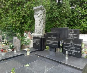 Grób rodziny Frykowskich