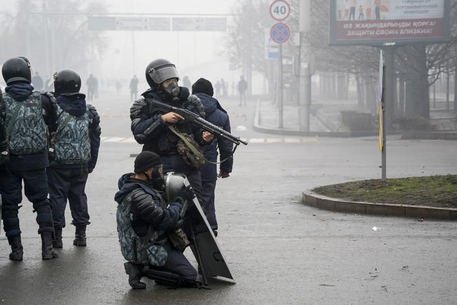 Rzeź w Kazachstanie! Bunt przeciw drożyźnie. Kostnice pełne demonstrantów