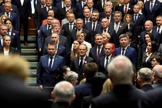 Politycy kupują sprzęt z Sejmu za grosze [ZDJĘCIA]