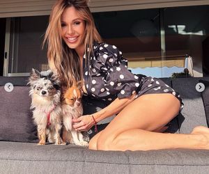 Doda w skąpym kostiumie prezentuje swoje wdzięki. Co za figura!