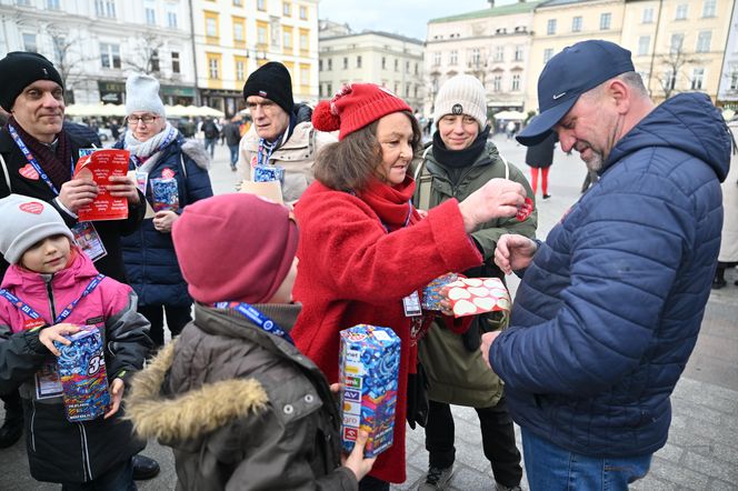 Tak Anna Dymna kwestuje na rzecz WOŚP