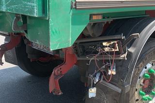 Tragedia na A1. Kierowca busa najechał na TIRa. Zginął na miejscu