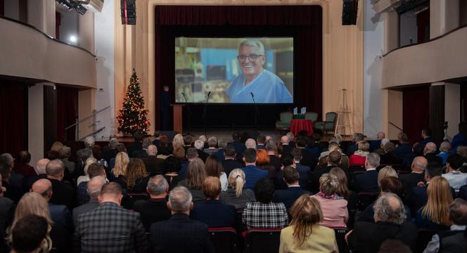 Prof. Andrzej Bochenek został honorowym obywatelem Ustronia