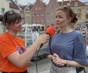 Tłumy przyjezdnych i uśmiechy na twarzach. Wakacyjny patrol Eska Summer City na olsztyńskiej Starówce