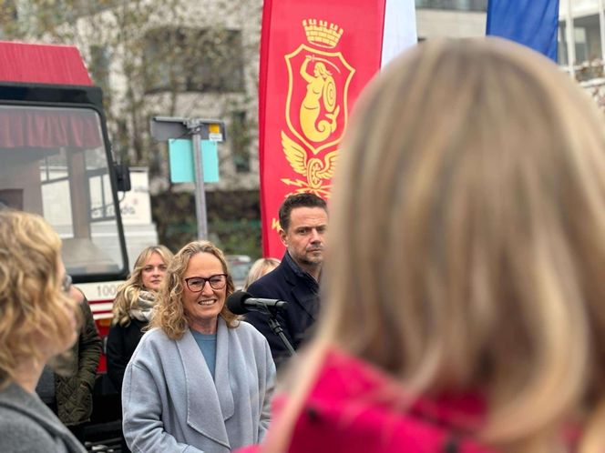 Warszawa. Tramwaj do Wilanowa. Rafał Trzaskowski