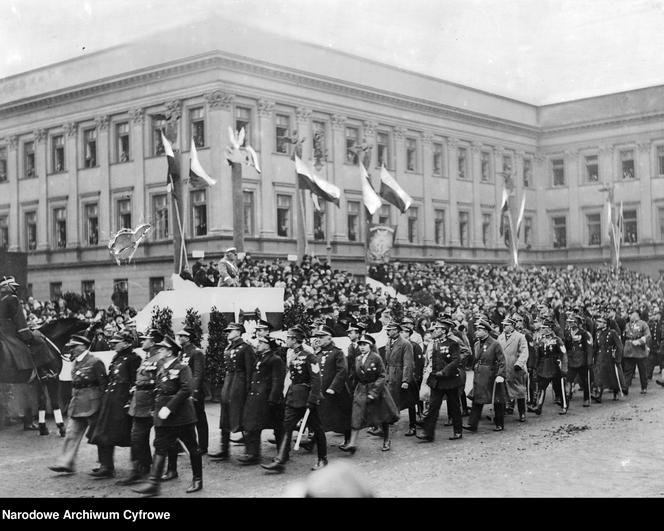 Święto Niepodległości 11 listopada na archiwalnych zdjęciach