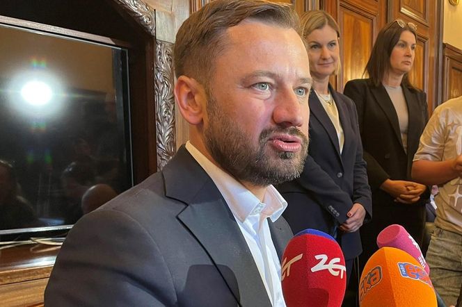 Koniec z wielkimi premiami w miejskich spółkach. Aleksander Miszalski bezlitosny