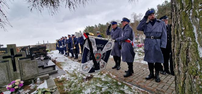 Pogrzeb sierżanta Kamila Zasady. Tragicznie zmarłego policjanta żegnały tłumy