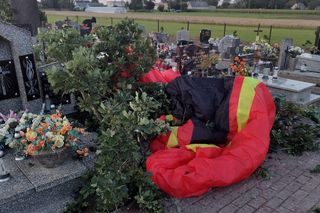 Straszna śmierć pilota. Spadł na cmentarz