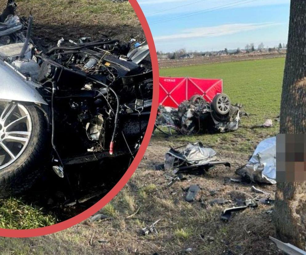 Tragiczny wypadek na DK 17. BMW roztrzaskało się na drzewie. 33-letni kierowca zginął na miejscu