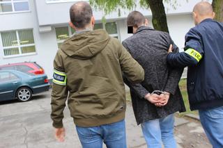 Policjanci z Bydgoszczy rozpracowali grupę przestępczą. Członkowie włamywali się do bankomatów [ZDJĘCIA]