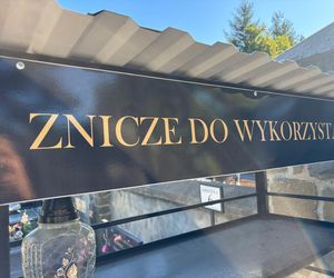 Zniczodzielnia na cmentarzu przy ul. Rejtana