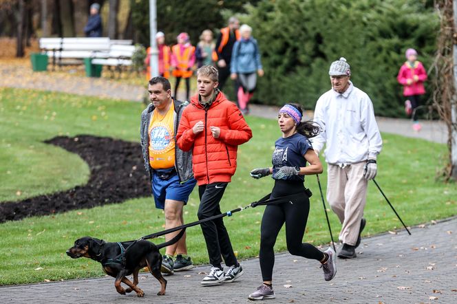 Sobotni parkrun w Katowicach przyciągnął tłumy. W tym biegu nigdy nie będziesz ostatni! GALERIA