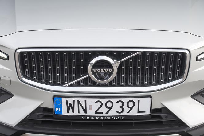 Volvo V60 Cross Country D4 190 KM AWD