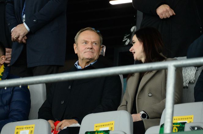 Donald Tusk przyleciał na mecz Litwa - Polska