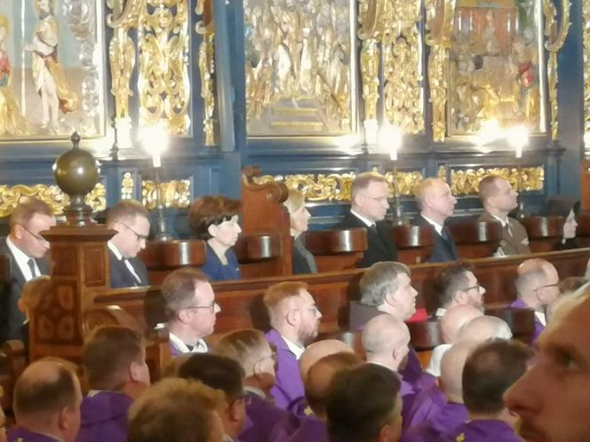 Ostatnie pożegnanie Wandy Półtawskiej. Kard. Dziwisz: "Księga jej życia została zamknięta"