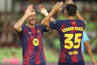 Robert Lewandowski znów z golem. Trafienie Polaka w meczu FC Barcelona - Daegu FC [WIDEO]