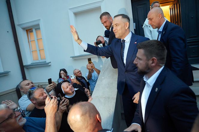 Karol Nawrocki odwiedził Jasną Górę. Wziął udział w Apelu Jasnogórskim