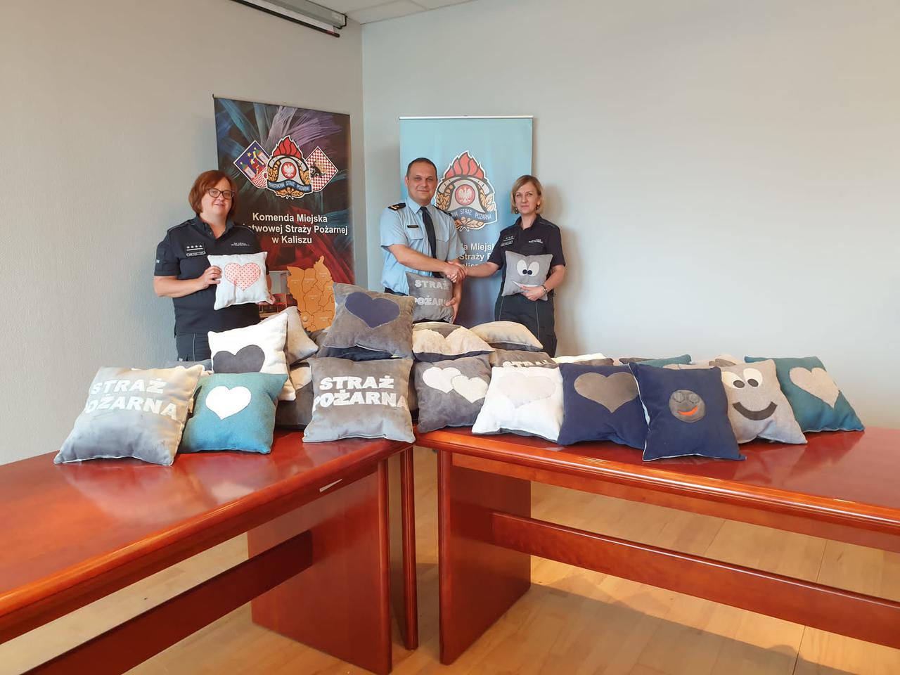 Aresztanci z Kalisza i Ostrowa szyją poduszki dla dzieci poszkodowanych w wypadkach! [POSŁUCHAJ]
