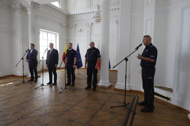 Warszawscy urzędnicy będą ścigać taksówkarzy! Ratusz podpisał porozumienie z policją