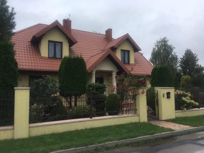 Tak mieszka Przemysław Czarnek