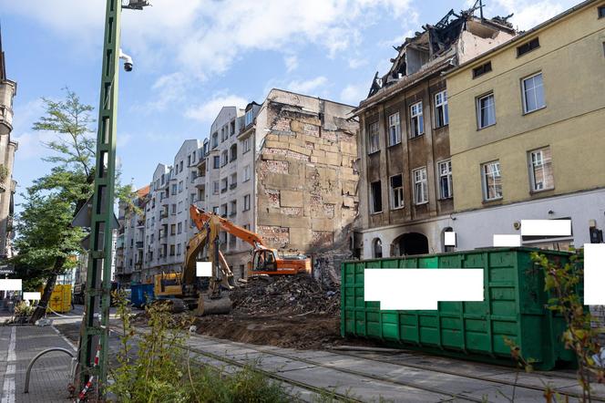 Spalona kamienica w Poznaniu znika. Trwa rozbiórka budynku  1:44 PM  i to się nie pali kompletnie! 