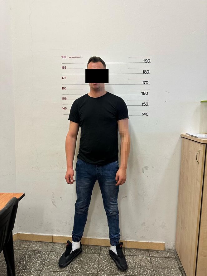 Kolejny „hydraulik” grasował w Warszawie. Pomagał seniorom, a potem ich okradał