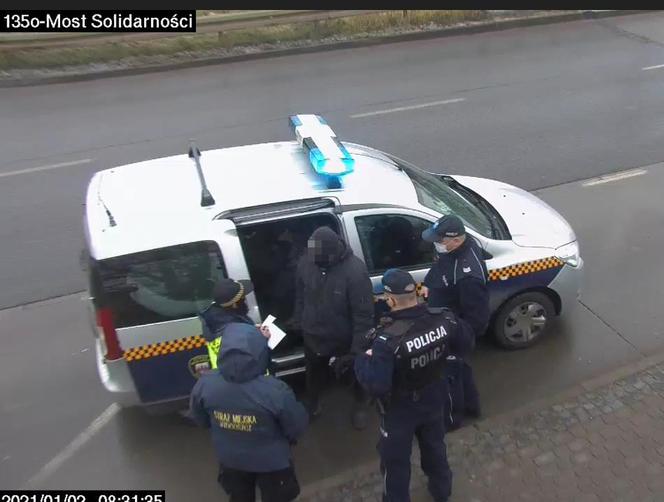 Znikały z miasta, nikt nie wiedział kiedy i jak. Prawda wyszła na jaw