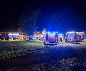 Nocny pożar hali pod Lublinem