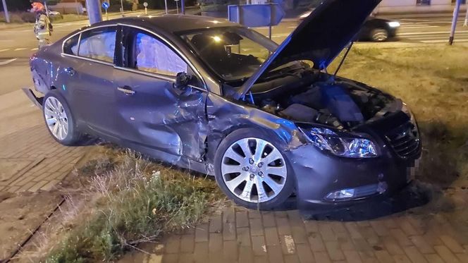 Wypadek na skrzyżowaniu ul. Dąbrowskiego i Konarskiego w Tarnowie. 5 osób trafiło do szpitala