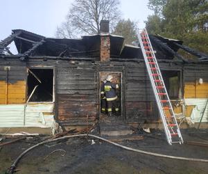 Potworny pożar domu w Majdanie. Dwie osoby nie żyją