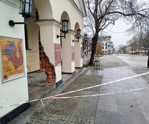 Samochód wjechał w budynek radomskiej Łaźni