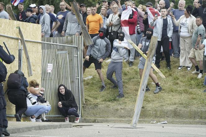 Wielka Brytania uznana za niebezpieczne państwo! Zamieszki na ulicach